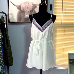 NWT white romper from francescas!